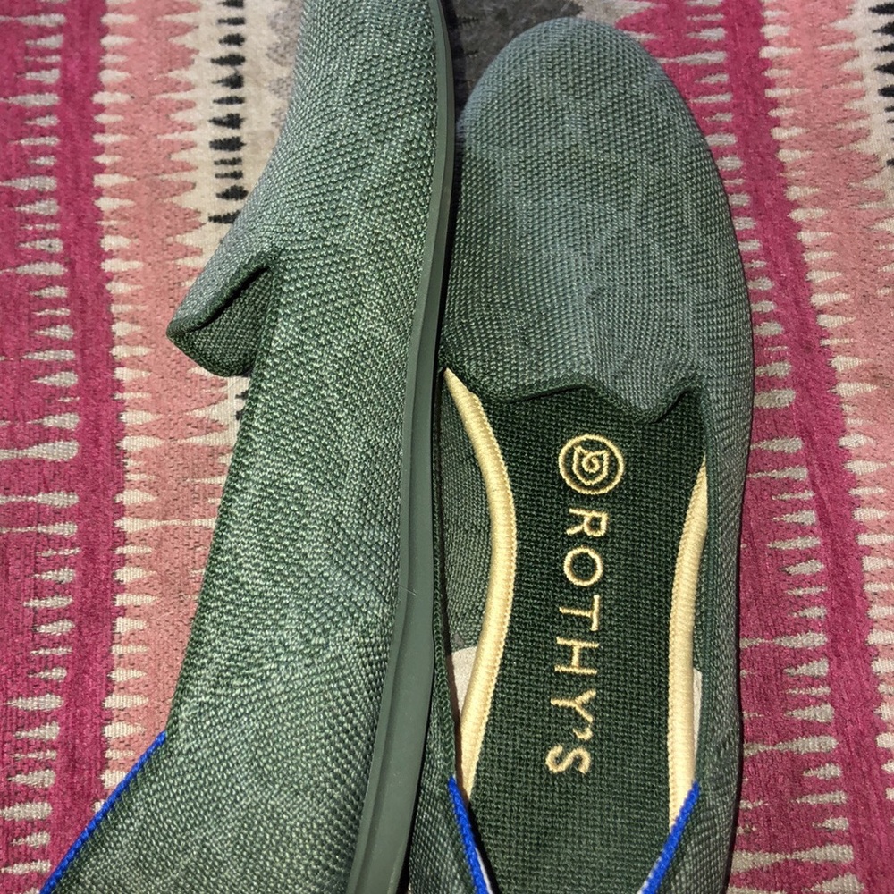 Rothy’s Loafer in green giraffe